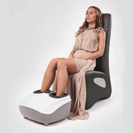  ReflexoMed II uses Shiatsu Reflex Rollers and relaxing Acupressure Pillows