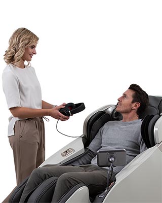 Skyliner II Massage Chair with Braintronics technology